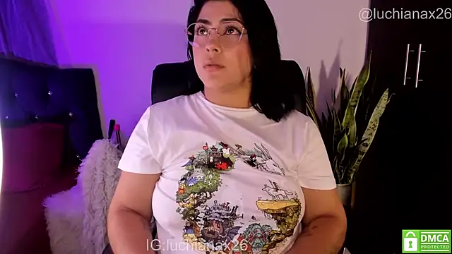 lucy26_ webcam