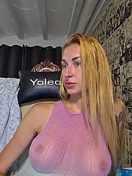 Watch kylie_blck live on EroticFlix - High definition streams