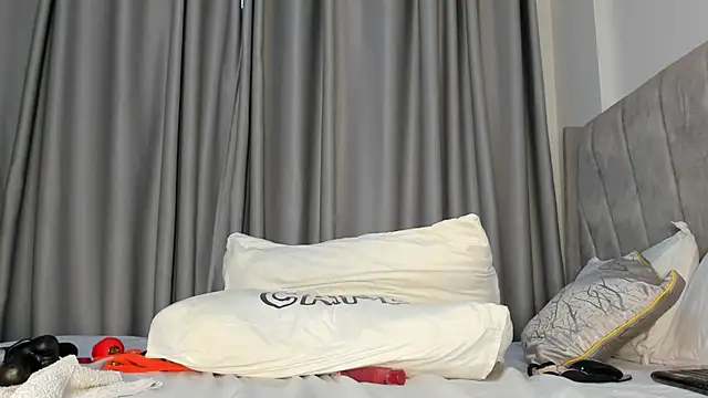 thee_sexy_goddess webcam
