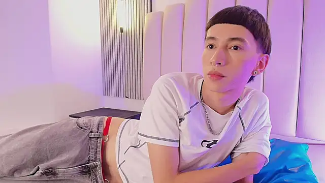 lian_cameron (M twink) - dance sexy naked