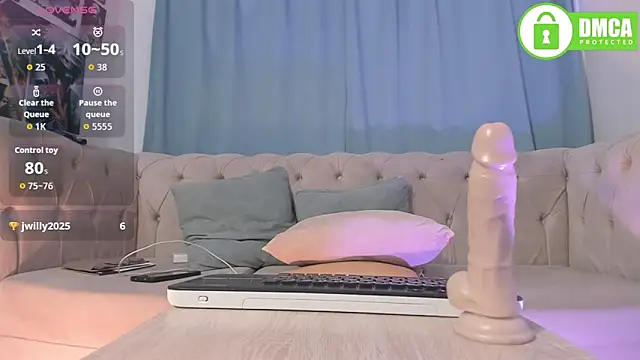 zoe_37 live cam on StripChat