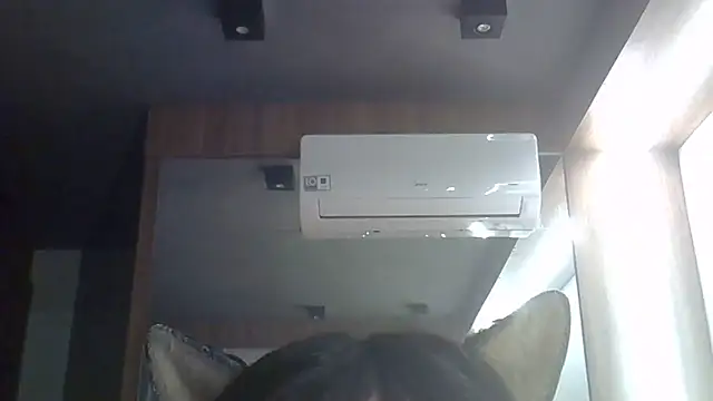 SkinnyKitten webcam