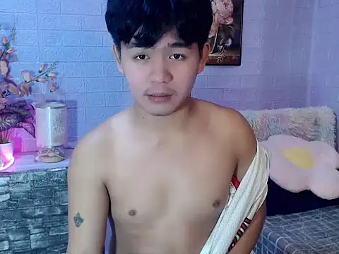 bigboy_sean (M young) - HELP ME REACH MY GOAL FOR MY TUITION