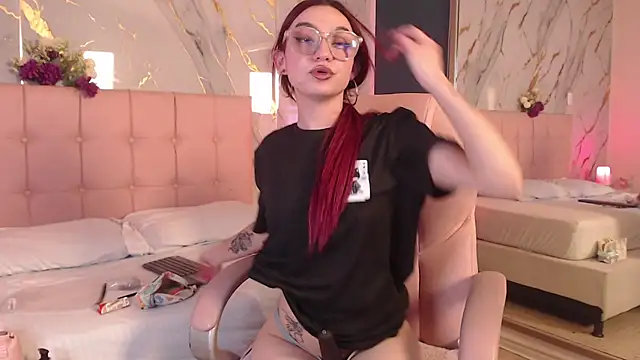 Red_kytty6 webcam