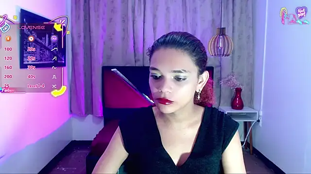luisa__torres webcam