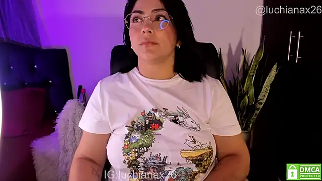 lucy26_ webcam