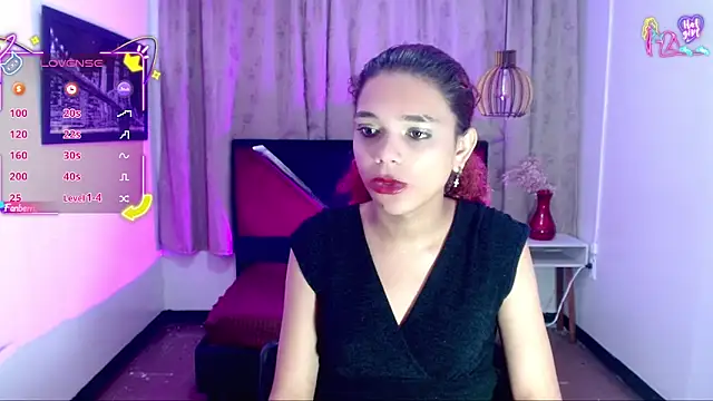 luisa__torres webcam
