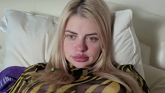 ShamlesssAdell live sex cam