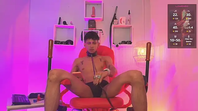 Maximoking26 webcam