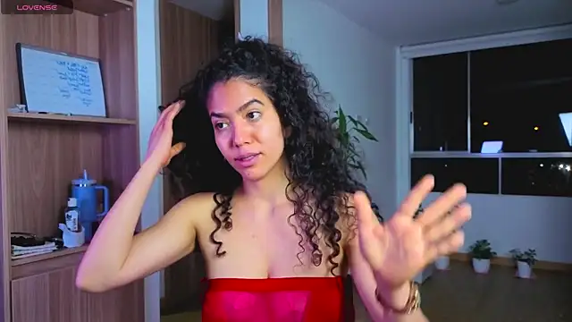 Maithe_Perroni webcam