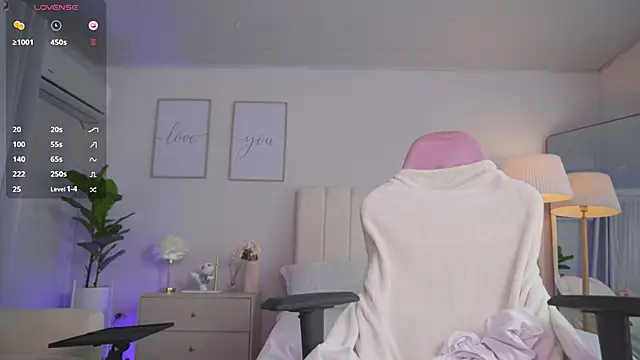 Cristall_Bunny webcam