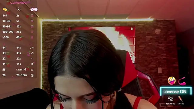 Charlotte_greys webcam