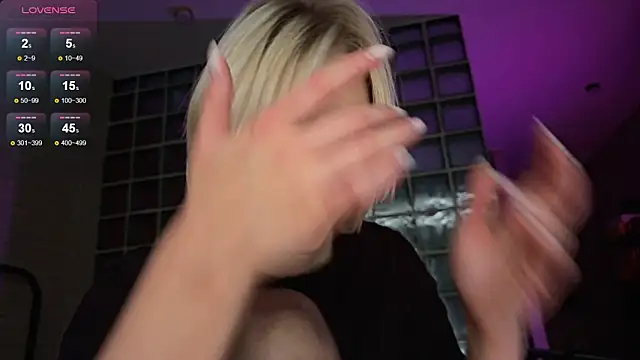 alexa_novak webcam