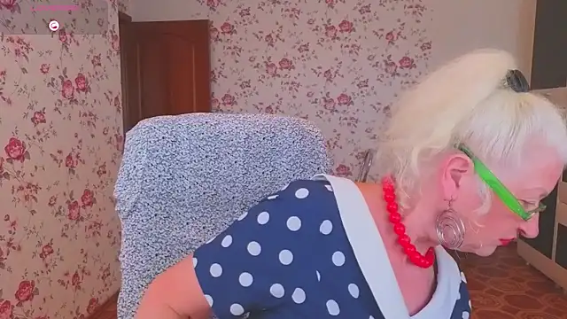 Maya_Mayflower webcam