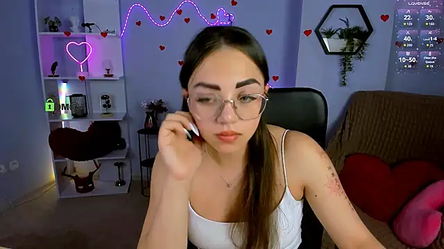 kiki_swan webcam