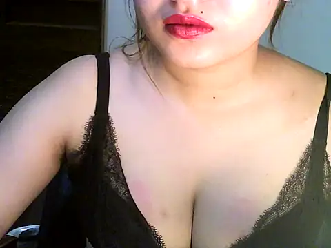 strip_vani webcam