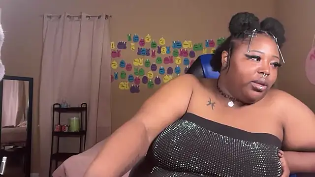 Chocolatebunnyxx96 webcam