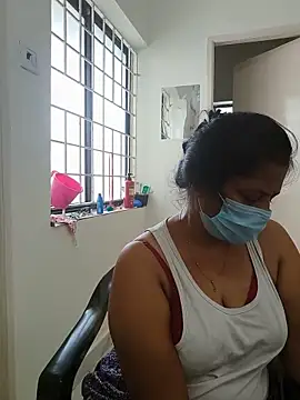 tamil_manjalmaami webcam