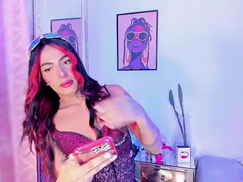 nicolebrunett webcam