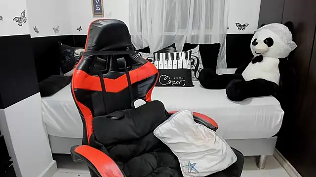 lucy007_ webcam