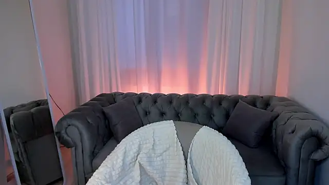 EffieMinki webcam