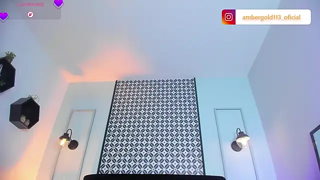 Amber_gold_ webcam
