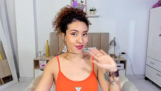 Zoe_Gruber webcam