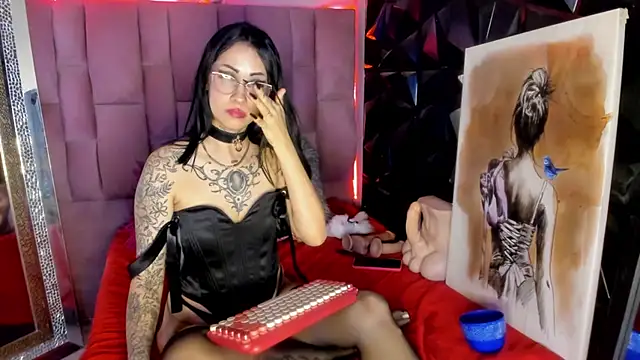 Charllote23 webcam
