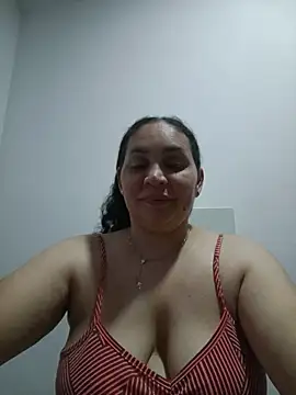 MirandaSoto webcam