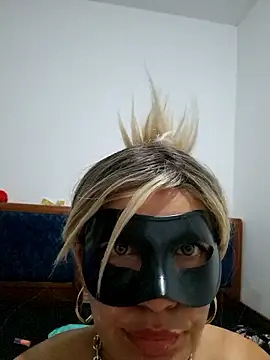 Lonalonaa9 webcam