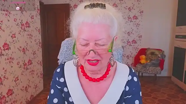 Maya_Mayflower webcam