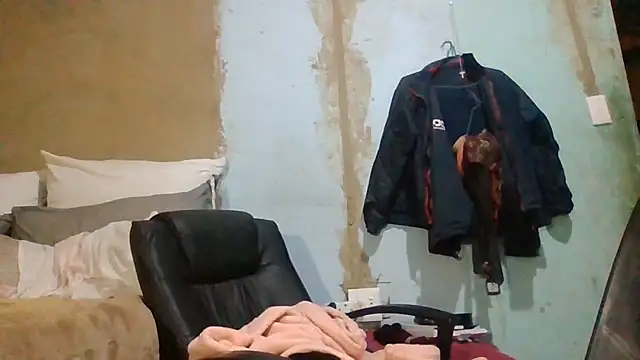Nicky52 webcam