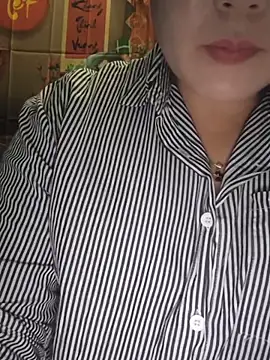MayEva_ly webcam