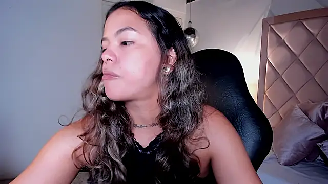 dulce_lyraa1 webcam
