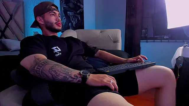 Vincentblack webcam