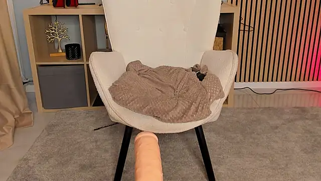 Velvet_Spell webcam