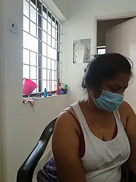 tamil_manjalmaami webcam
