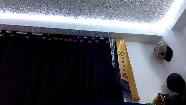 derek_smiith webcam