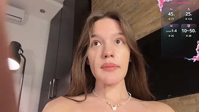 CeliaRossi webcam
