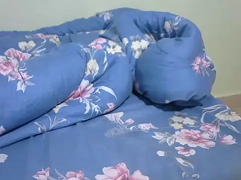 pretty_julie22 webcam