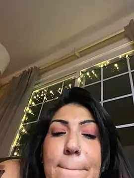 Watch LittleMissEeve live on EroticFlix - High definition streams