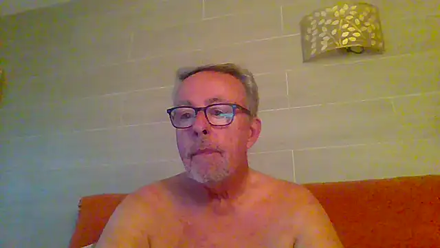tuggy59 live cam on StripChat