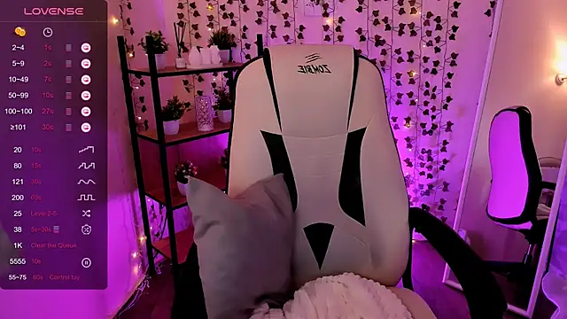 AnyaTaylor_