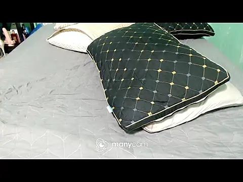 SeductiveNikki webcam