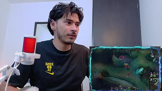 Elian_savoy webcam