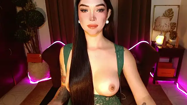 MouthWatering_Ayesha webcam