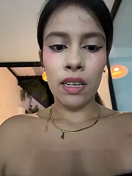 EMILIIA_RICHTER__ webcam