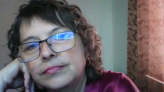 Watch ElizabethGorden live on EroticFlix - High definition streams