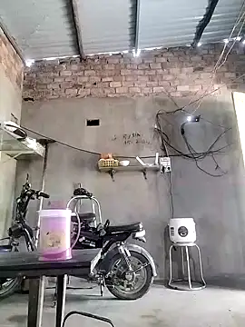 BigAss-69 webcam
