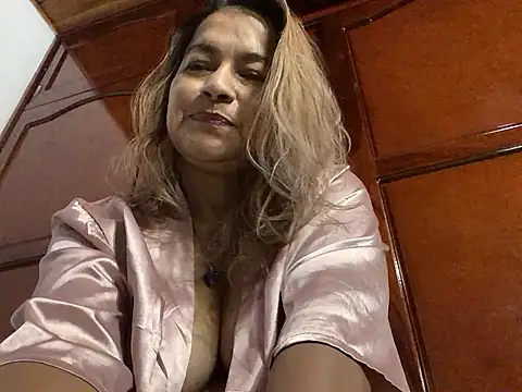 Jlo_69 webcam